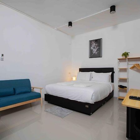 Laewan Guesthouse Baan Tai Exterior foto