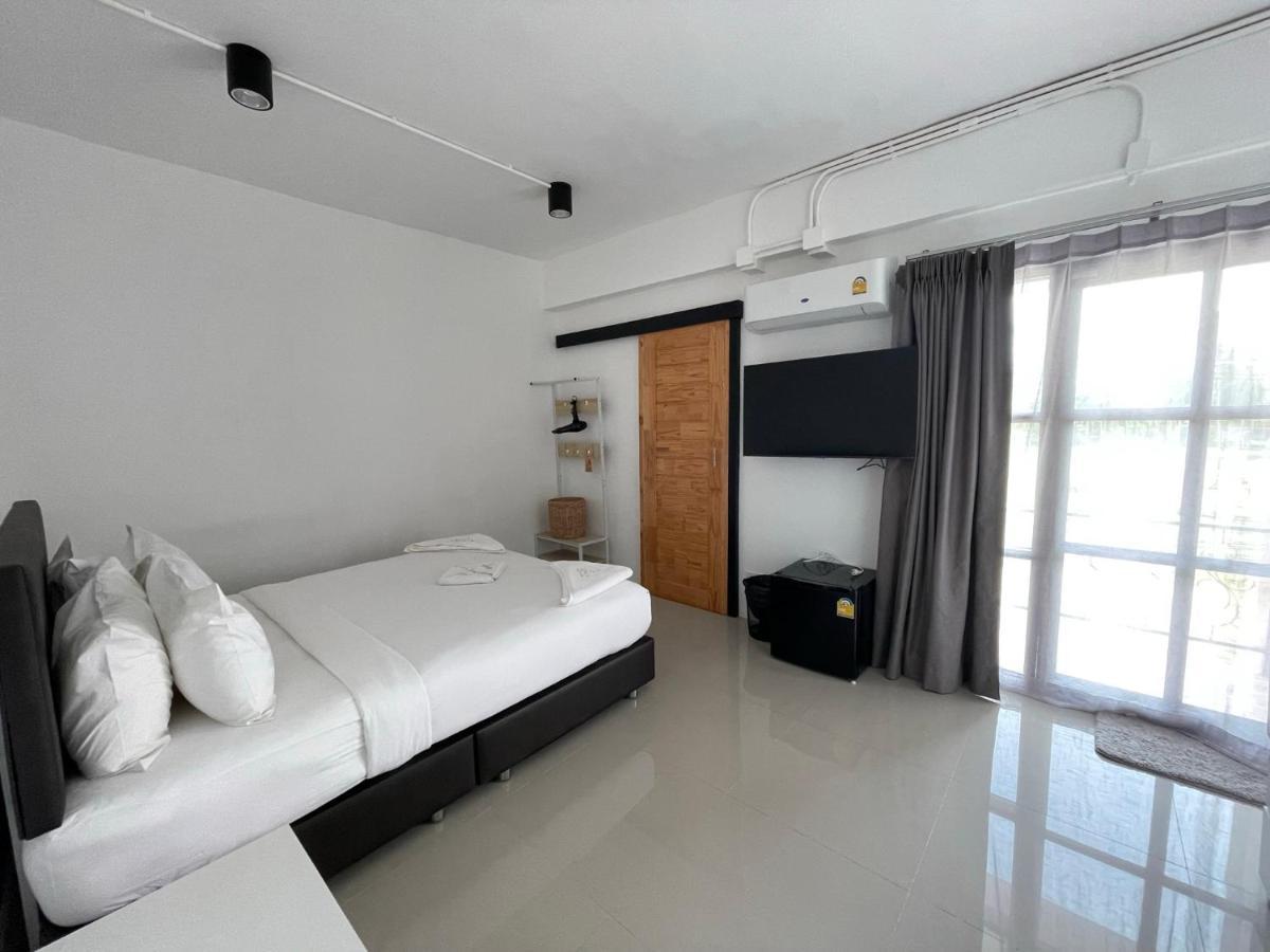 Laewan Guesthouse Baan Tai Exterior foto